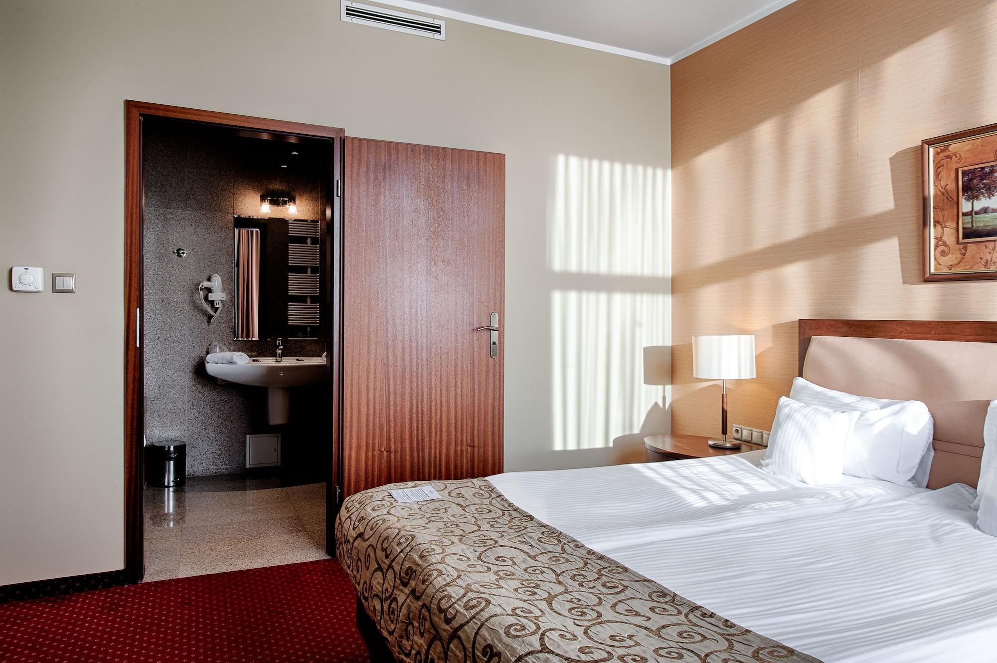 Grand Royal Hotel Poznań Extérieur photo